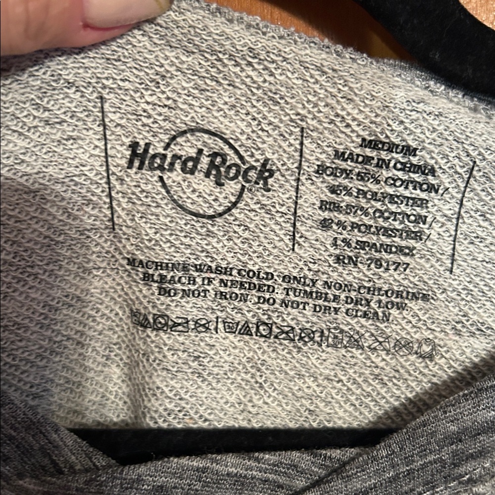 NWT Hard Rock Cafe Gray Ladies Sweat shirt size medium - Picture 4 of 10